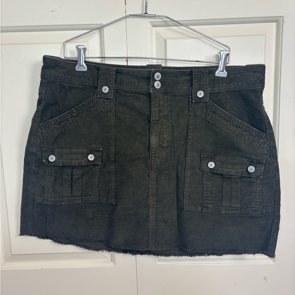 American Eagle Outfitters Olive Green Cargo Skirt